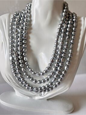 🦋2/25$ Faux Gray Silver Disc Pearl Multistrand Necklace